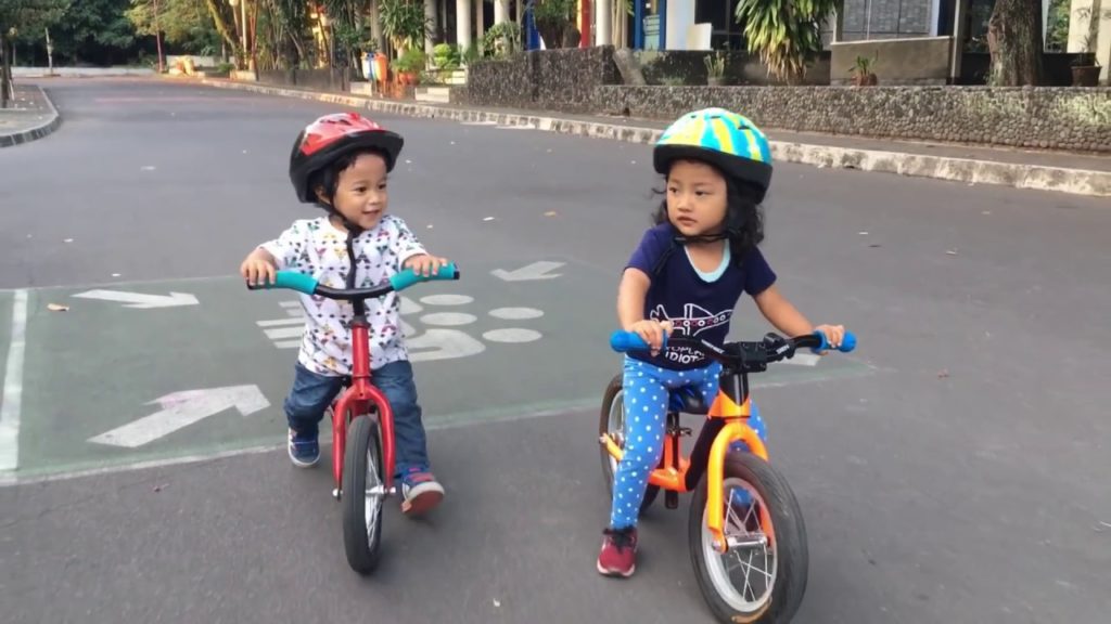 CHANGE YOUR KIDS TO BE IN HEALTHY LIFESTYLE
