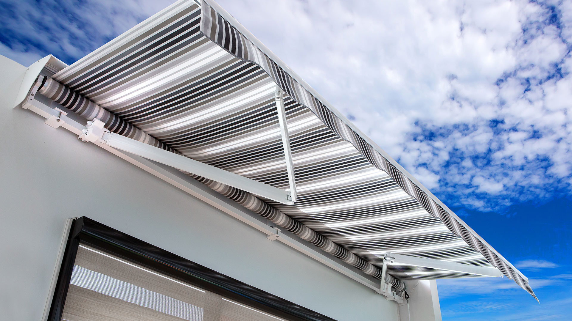 Retractable Awnings