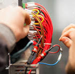 Know the instruments that the electrician should possess