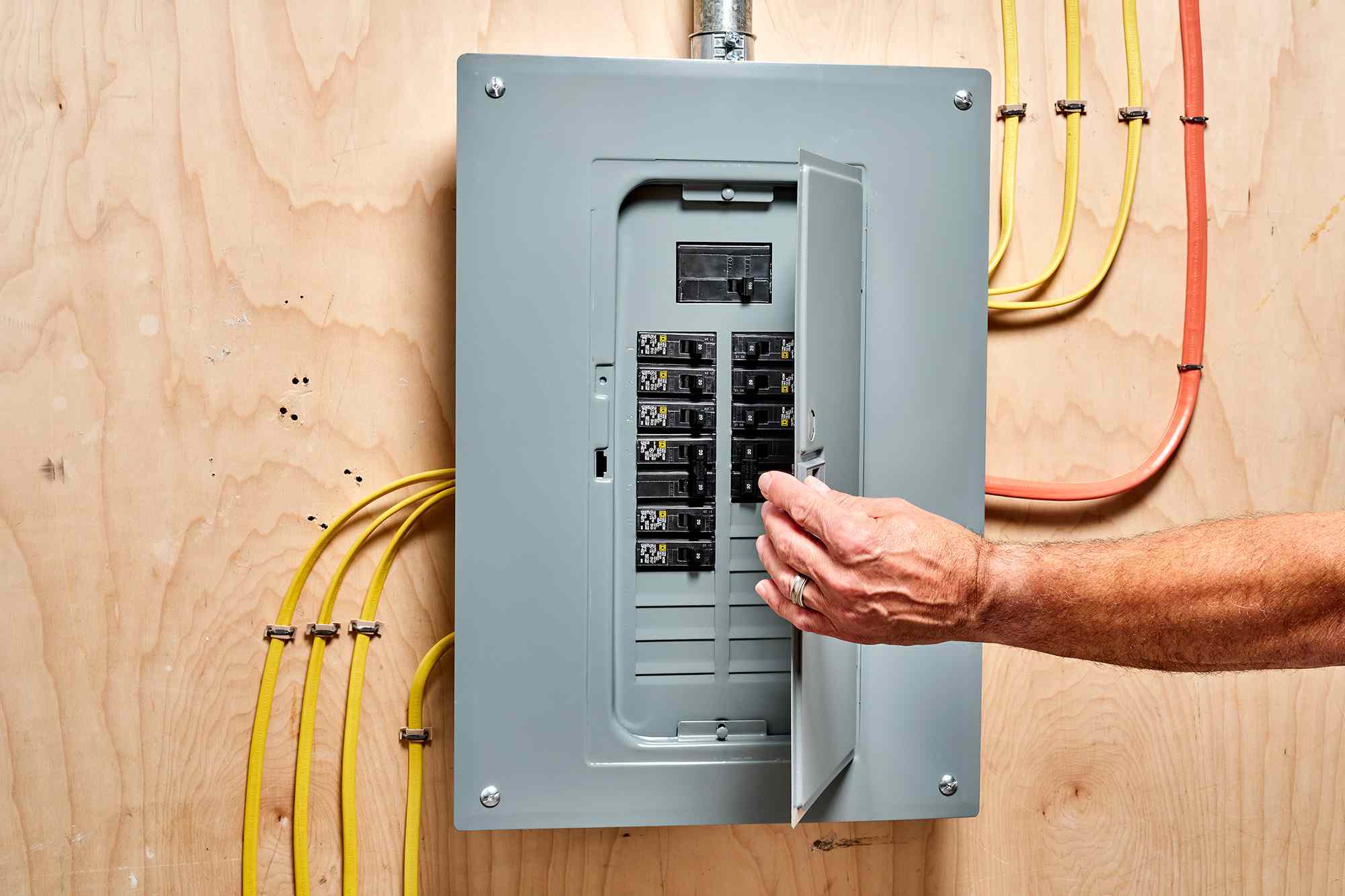 electrical repairs in Frisco, TX