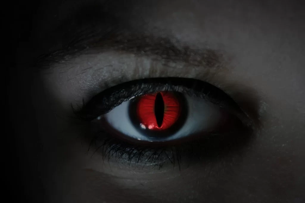 red eye contacts